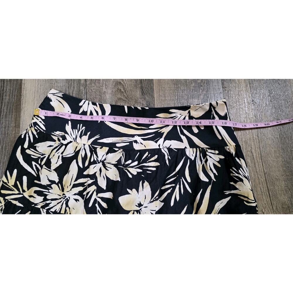 Jones New York Signature Size 6 Tiered Skirt Navy and Beige Floral Motif lined - Picture 7 of 11